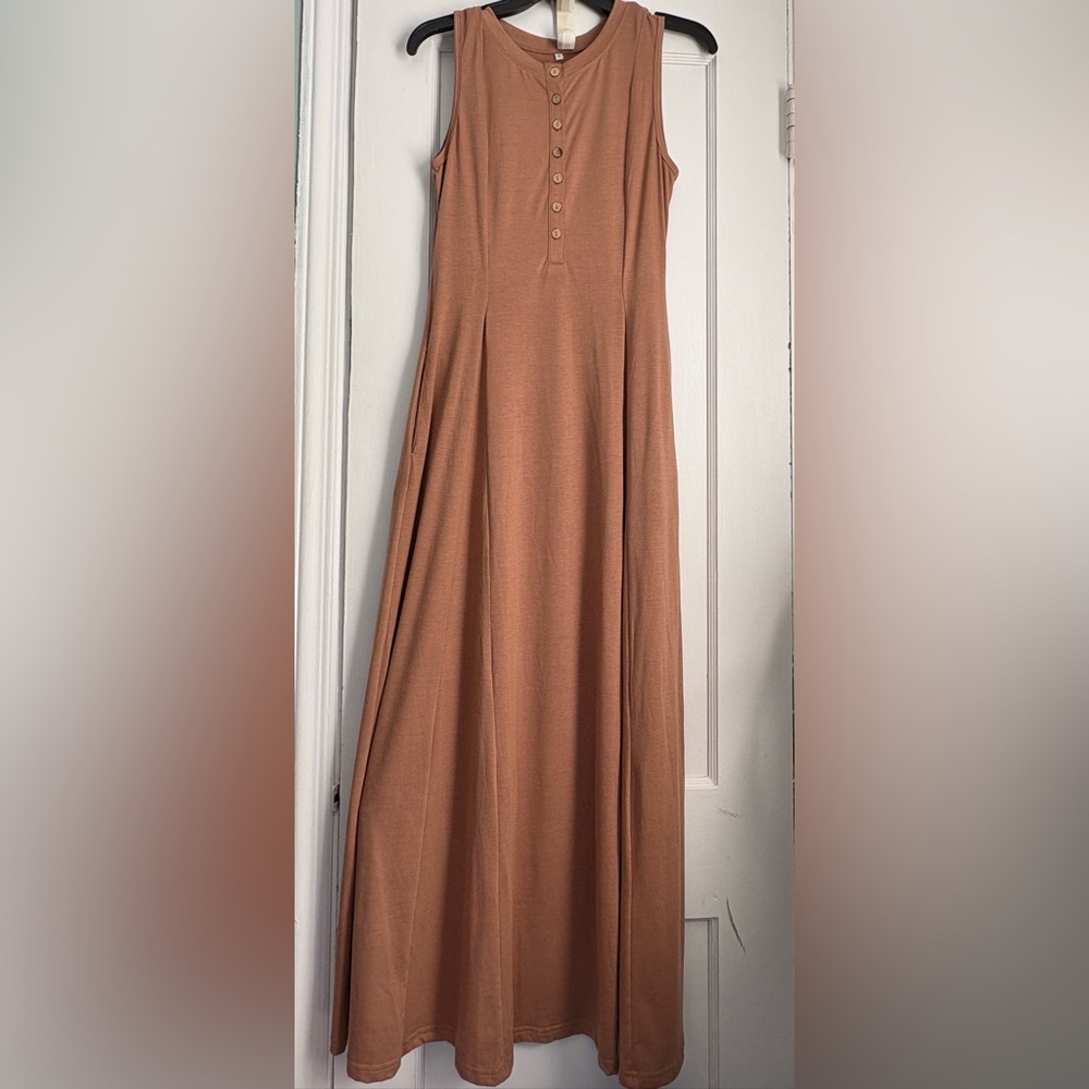Terracotta Tan Sleeveless Button Front Pockets Maxi Dress, Sz: Small - Picture 2 of 10